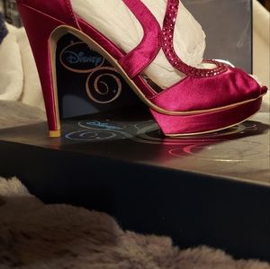 The Disney Glass Slipper Collection PRINCESS SANDEL